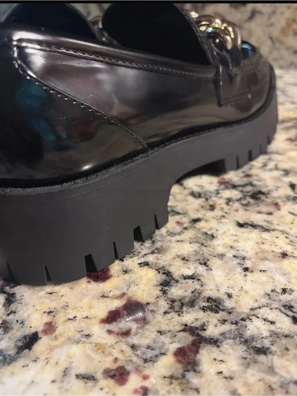 GUESS♦️PLATFORM LOAFER